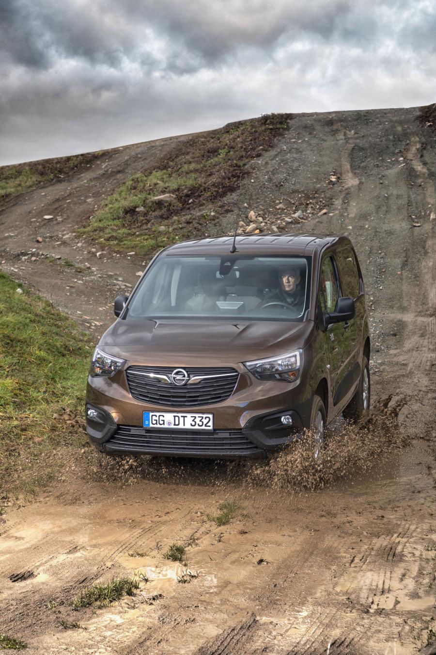  Opel Combo Cargo 4x4 2019 года  (фото 10 из 39)